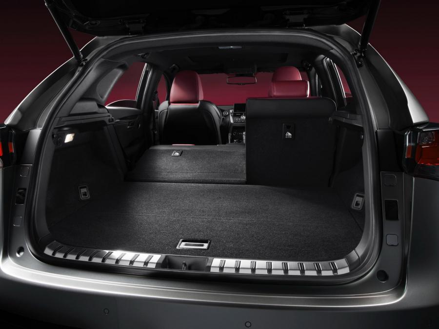  Lexus NX200t F-Sport 2014 года  (фото 36 из 84)